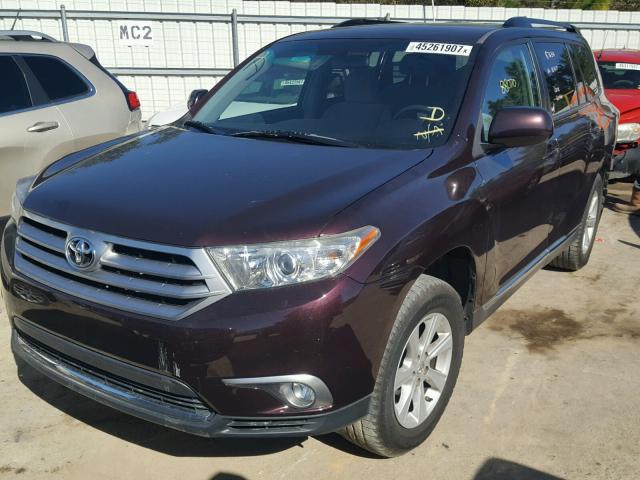 5TDZK3EH2BS048388 - 2011 TOYOTA HIGHLANDER BURGUNDY photo 2