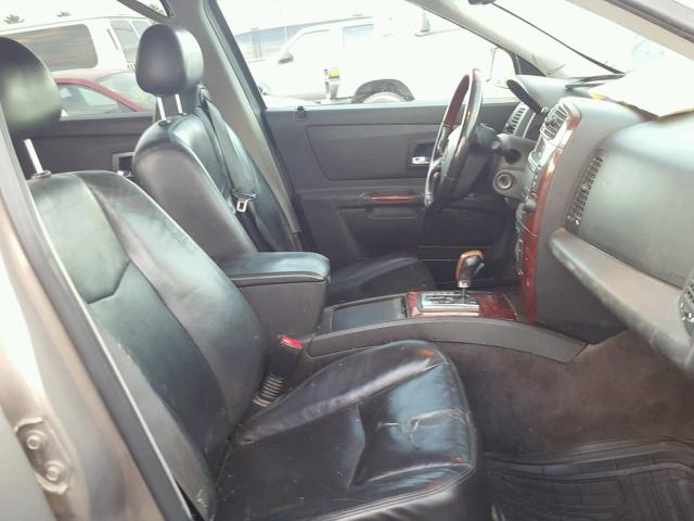 1GYEE637760222234 - 2006 CADILLAC SRX BROWN photo 5