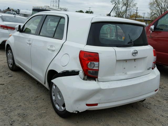 JTKKU4B47AJ058020 - 2010 TOYOTA SCION XD WHITE photo 3