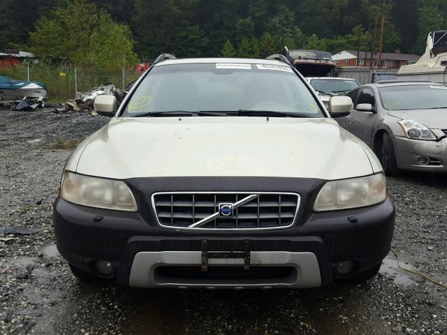 YV4SZ592771272692 - 2007 VOLVO XC70 GOLD photo 9