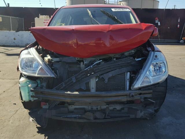 3N1BC1CP3BL359642 - 2011 NISSAN VERSA S RED photo 9