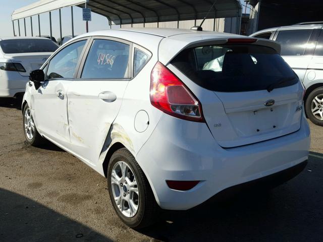 3FADP4EJ5FM216976 - 2015 FORD FIESTA SE WHITE photo 3