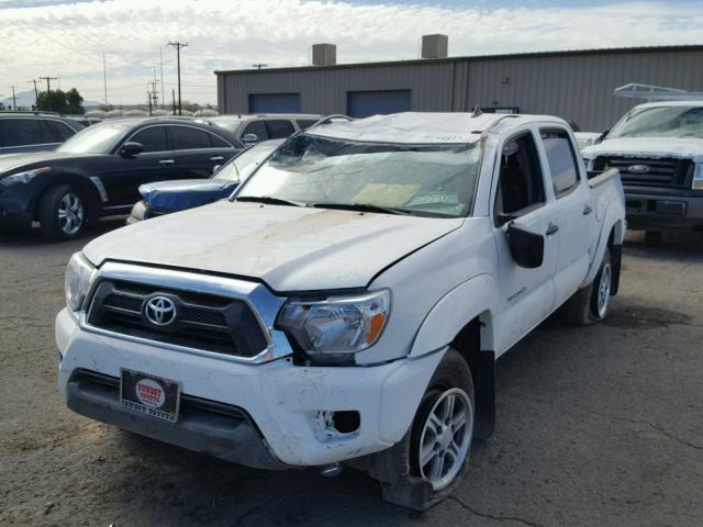 5TFJU4GN8EX062178 - 2014 TOYOTA TACOMA DOU WHITE photo 2