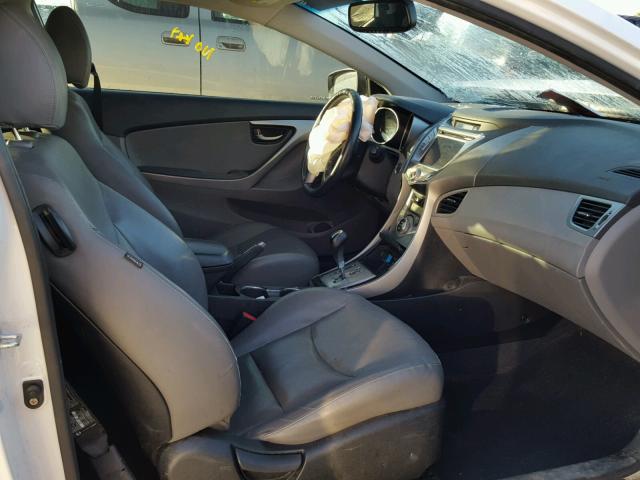 KMHDH6AE0DU011808 - 2013 HYUNDAI ELANTRA CO WHITE photo 5