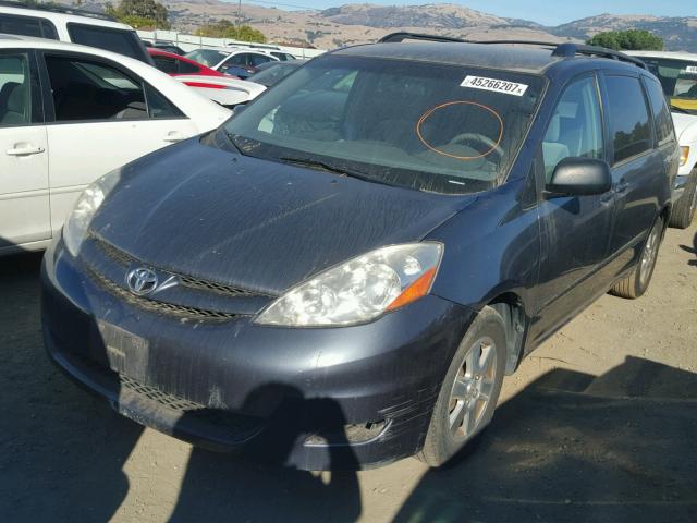 5TDZK23C67S001325 - 2007 TOYOTA SIENNA BLUE photo 2