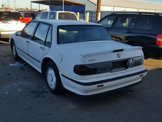 1G2HY54C8L1229736 - 1990 PONTIAC BONNEVILLE WHITE photo 3