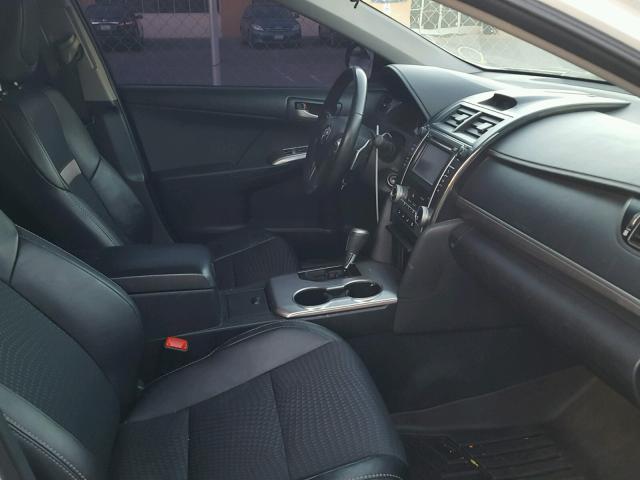 4T1BF1FK9CU185700 - 2012 TOYOTA CAMRY BASE WHITE photo 5