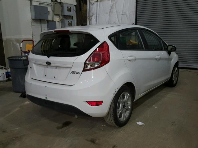 3FADP4EJ0EM154143 - 2014 FORD FIESTA SE WHITE photo 4