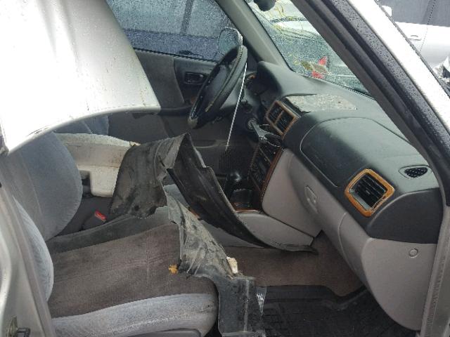 JF1SF65601H725310 - 2001 SUBARU FORESTER S 银色 照片 5
