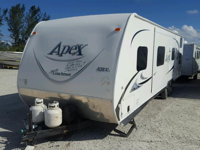 5ZT2CXVB6EA003312 - 2014 COACH APEX WHITE photo 2