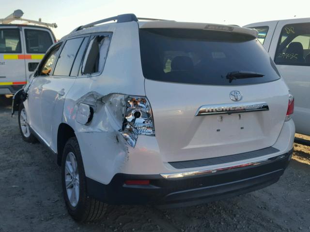 5TDZA3EH9DS040021 - 2013 TOYOTA HIGHLANDER WHITE photo 3