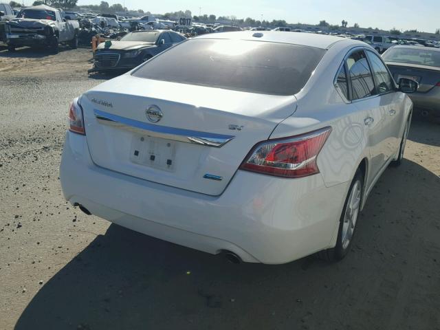 1N4AL3AP7DN572187 - 2013 NISSAN ALTIMA 2.5 WHITE photo 4