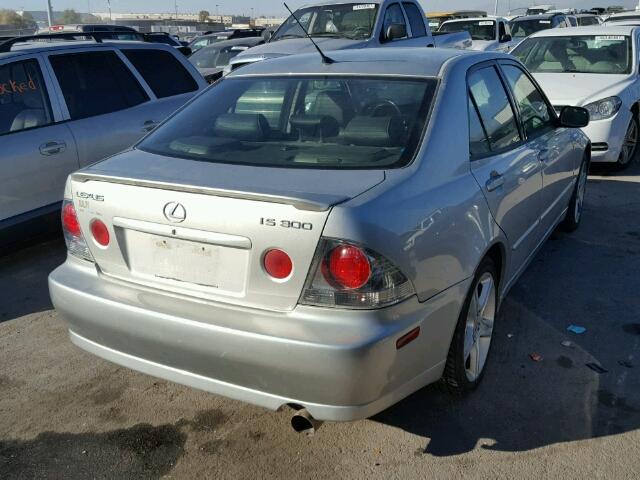 JTHBD192320055681 - 2002 LEXUS IS 300 SILVER photo 4