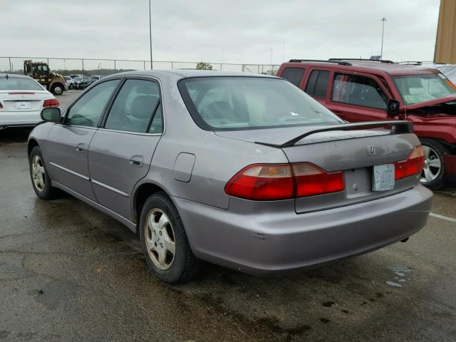 1HGCG5660YA022461 - 2000 HONDA ACCORD EX GRAY photo 3