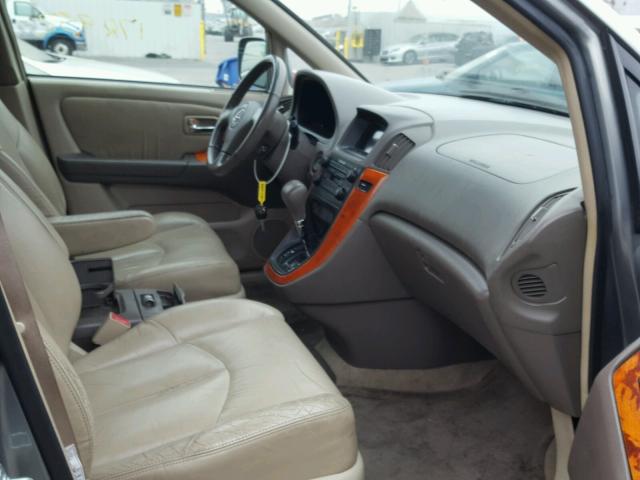 JTJGF10U220124017 - 2002 LEXUS RX 300 GRAY photo 5