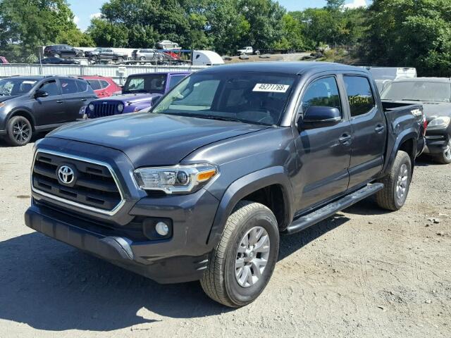 3TMCZ5AN1HM086499 - 2017 TOYOTA TACOMA DOU მწვანე ფოტო 2