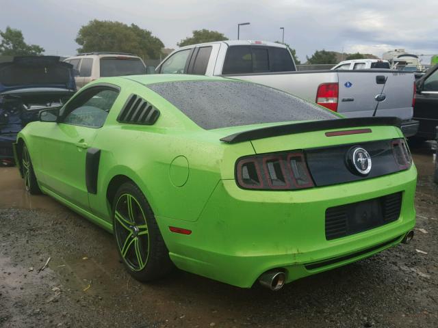 1ZVBP8AM4D5211759 - 2013 FORD MUSTANG GREEN photo 3