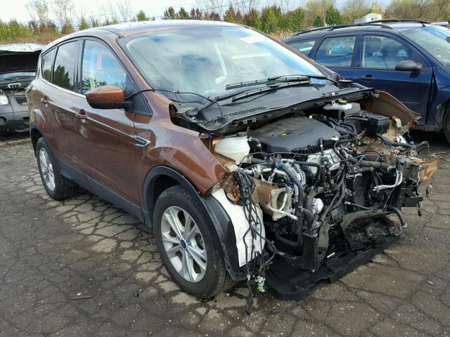 1FMCU0GD8HUC48099 - 2017 FORD ESCAPE SE BROWN photo 1