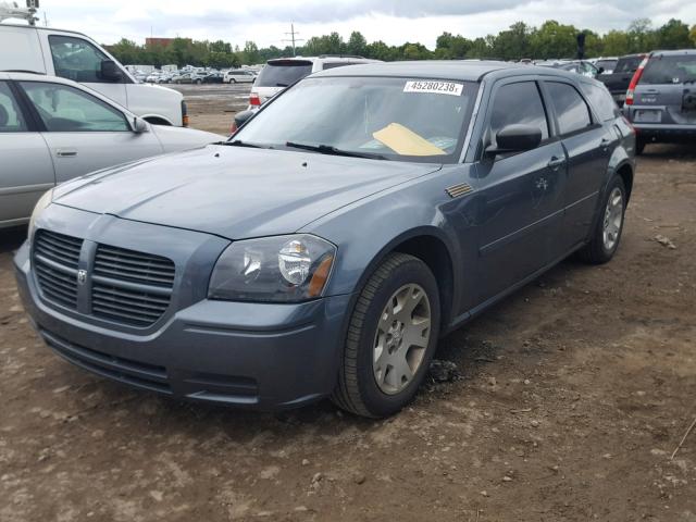 2D4FV48T35H692925 - 2005 DODGE MAGNUM SE GRAY photo 2