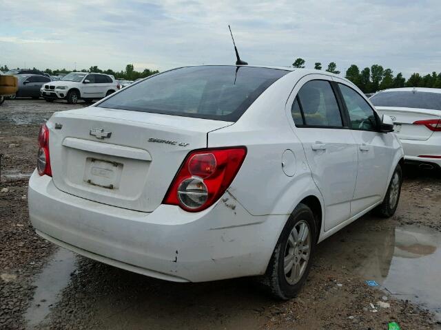 1G1JB5SH9C4174203 - 2012 CHEVROLET SONIC LS WHITE photo 4