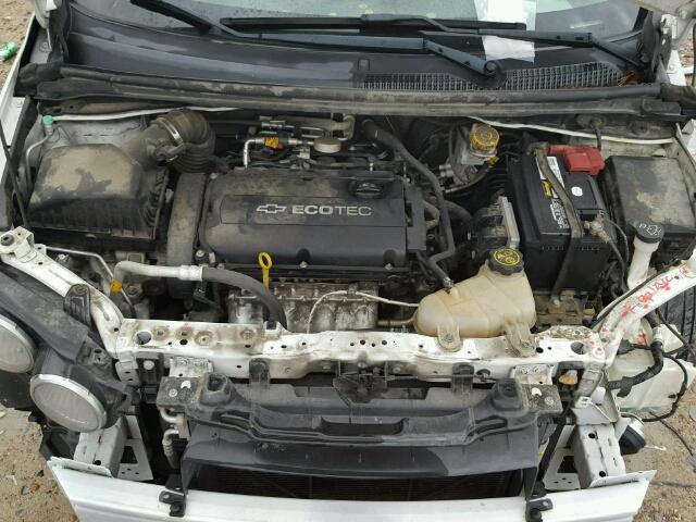 1G1JB5SH9C4174203 - 2012 CHEVROLET SONIC LS WHITE photo 7