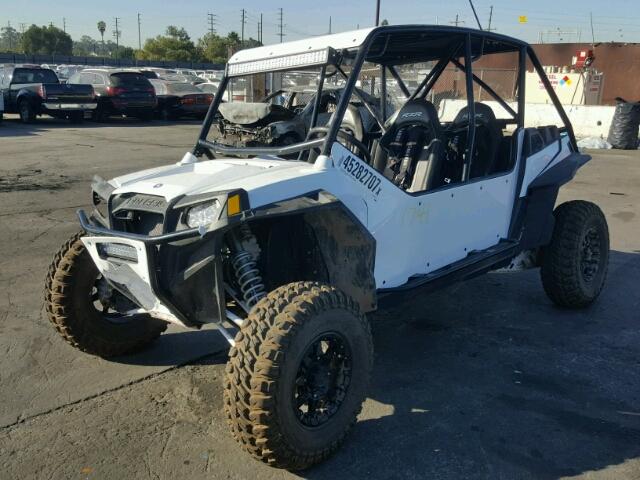 4XAXT9EA8CB602723 - 2012 POLARIS RANGER RZR WHITE photo 2