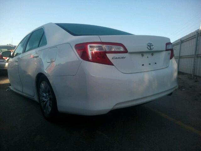 4T4BF1FK9CR200170 - 2012 TOYOTA CAMRY BASE WHITE photo 3