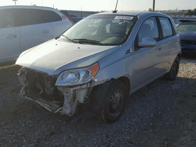 KL1TD6DE8AB099481 - 2010 CHEVROLET AVEO LS SILVER photo 2