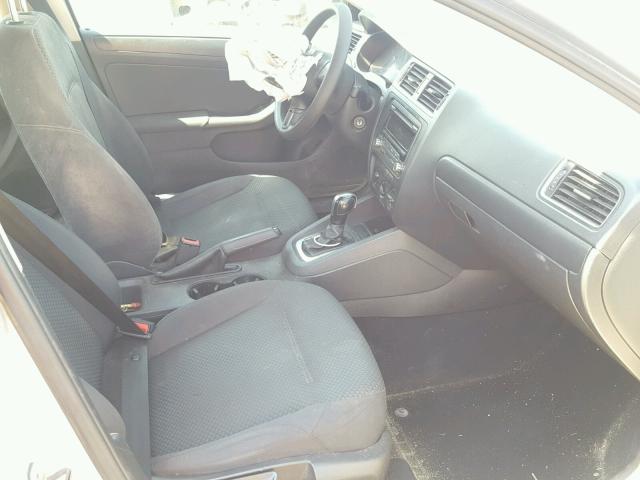 3VW2K7AJ1CM390317 - 2012 VOLKSWAGEN JETTA BASE 银色 照片 5