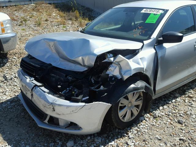 3VW2K7AJ1CM390317 - 2012 VOLKSWAGEN JETTA BASE 银色 照片 9