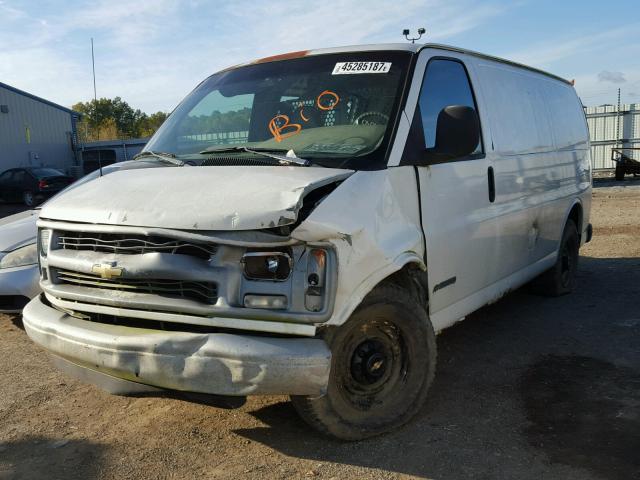 1GCGG25R1Y1253184 - 2000 CHEVROLET EXPRESS G2 WHITE photo 2