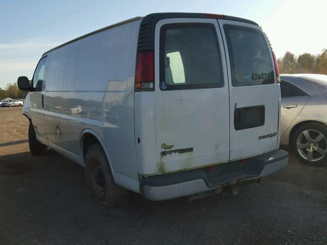 1GCGG25R1Y1253184 - 2000 CHEVROLET EXPRESS G2 WHITE photo 3