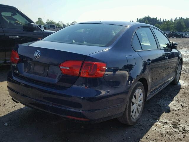 3VW2K7AJ3EM245847 - 2014 VOLKSWAGEN JETTA BASE BLUE photo 4