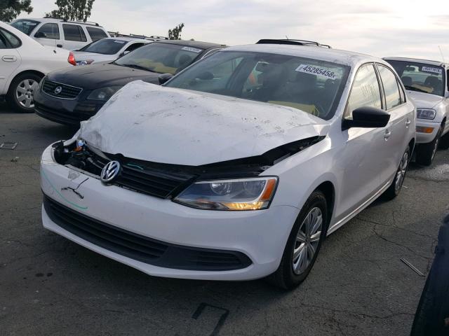 3VW2K7AJ0DM379276 - 2013 VOLKSWAGEN JETTA BASE 白色 照片 2