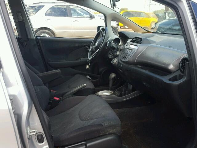 JHMGE8H53BS005357 - 2011 HONDA FIT SPORT SILVER photo 5