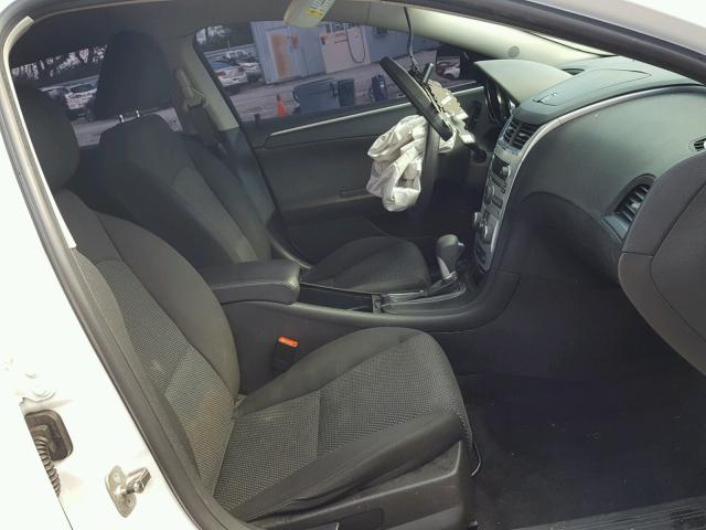 1G1ZC5E1XBF284694 - 2011 CHEVROLET MALIBU 1LT 白色 照片 5