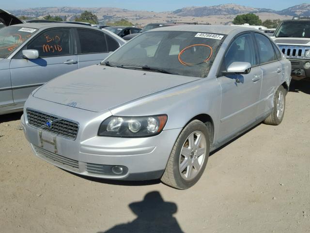 YV1MS382042016299 - 2004 VOLVO S40 2.4I SILVER photo 2