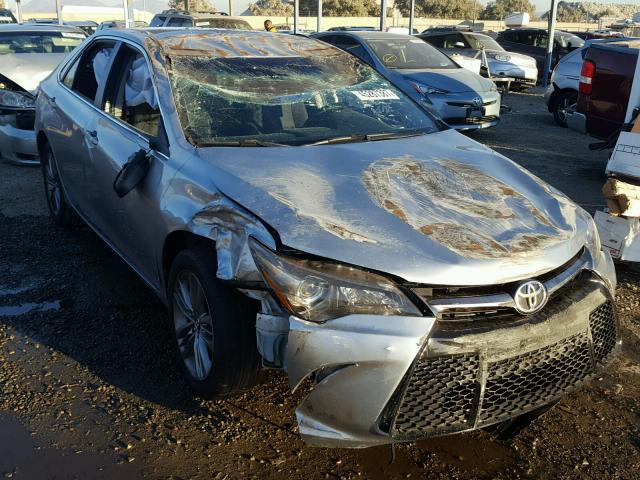 4T1BF1FK2FU036520 - 2015 TOYOTA CAMRY LE ვერცხლისფერი ფოტო 1