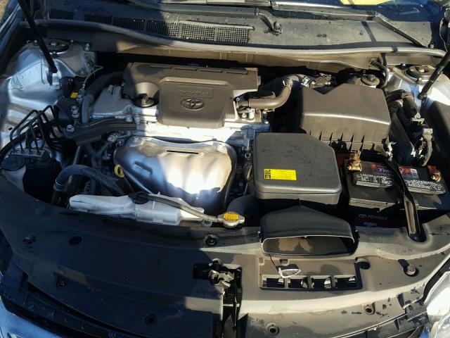 4T1BF1FK2FU036520 - 2015 TOYOTA CAMRY LE ვერცხლისფერი ფოტო 7