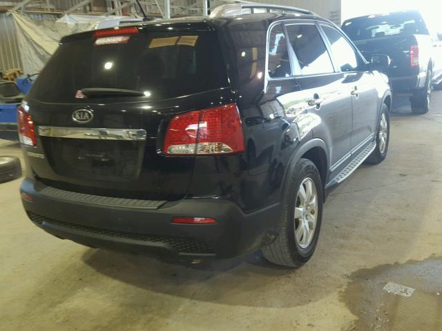 5XYKT3A64CG289516 - 2012 KIA SORENTO BA BLACK photo 4