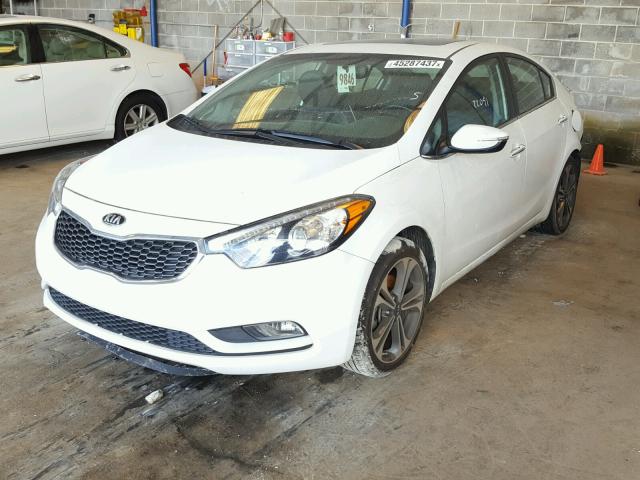 KNAFZ4A89G5483400 - 2016 KIA FORTE EX WHITE photo 2