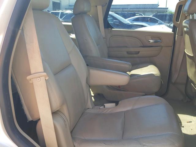 1GYUKCEF7AR149166 - 2010 CADILLAC ESCALADE P BEIGE photo 6