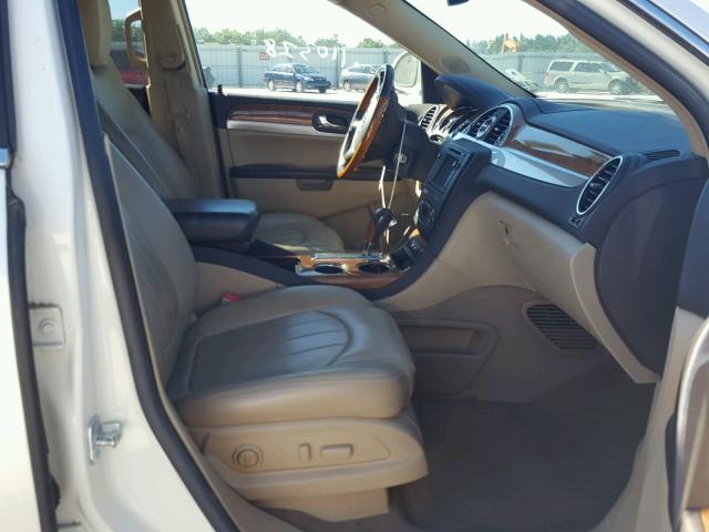 5GAER23D89J167110 - 2009 BUICK ENCLAVE CX CREAM photo 5