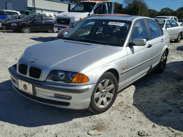 WBAAM3336XFP53147 - 1999 BMW 323I AUTOM SILVER photo 2