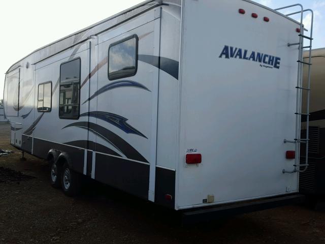 4YDF36024EE760218 - 2014 KEYSTONE AVALANCHE WHITE photo 3