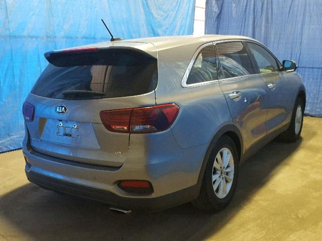 5XYPGDA58KG480829 - 2019 KIA SORENTO LX GRAY photo 4