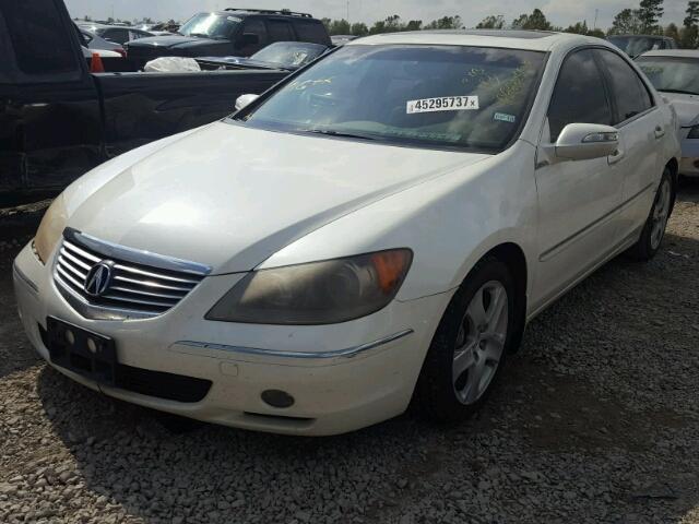 JH4KB16505C008227 - 2005 ACURA RL WHITE photo 2