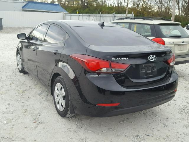 5NPDH4AE3GH706422 - 2016 HYUNDAI ELANTRA SE BLACK photo 3