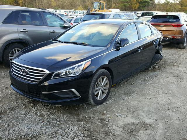 5NPE24AF9HH551469 - 2017 HYUNDAI SONATA SE BLACK photo 2