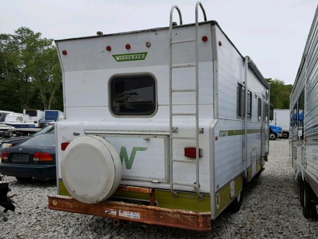 M40CN3J004632 - 1973 WINNEBAGO INDIAN WHITE photo 4